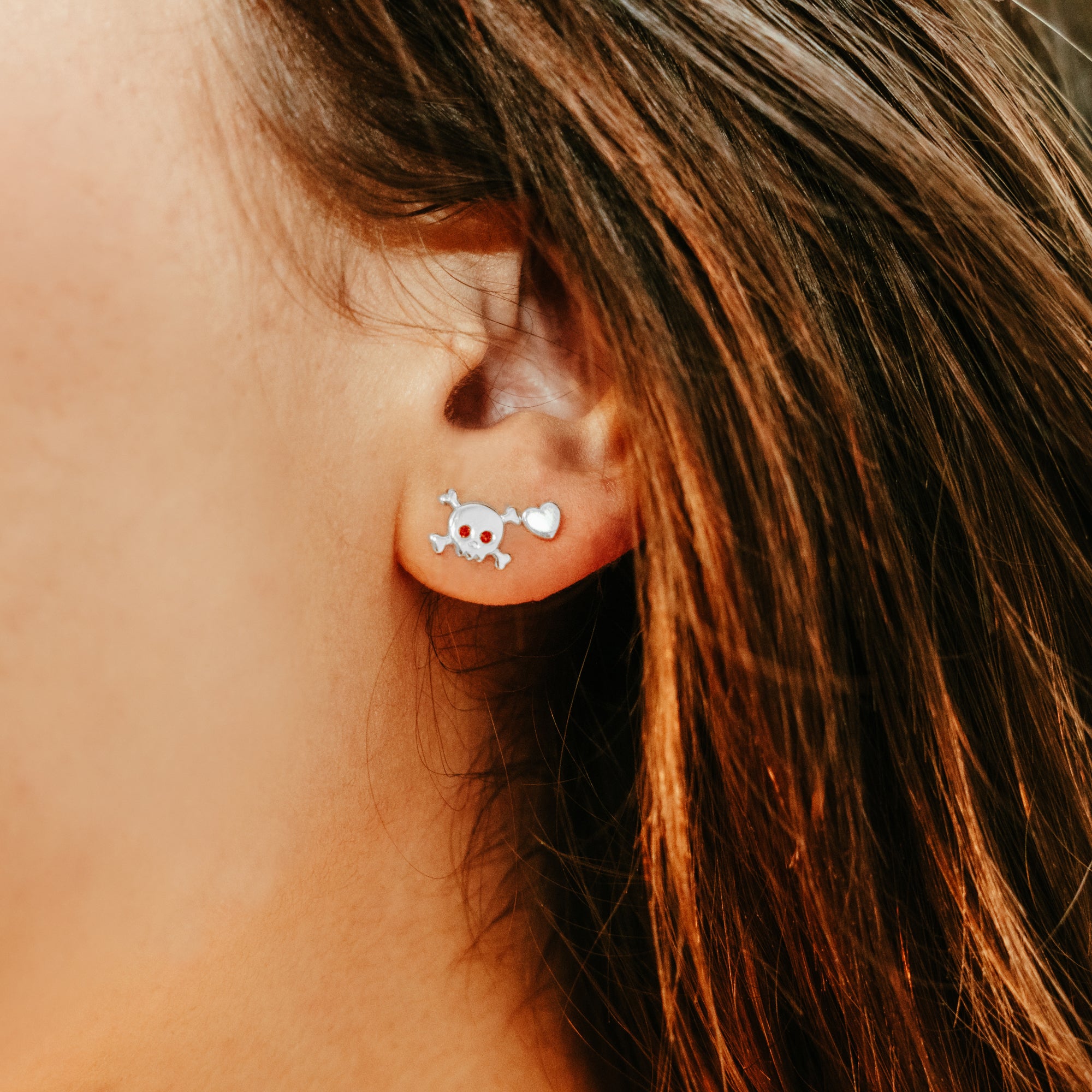 db DEADBEAT 925 Recycled Silver Rock Solid Heart Ear Stud & Red Crystal Eyed Skull & Crossbones Ear Stud Pack