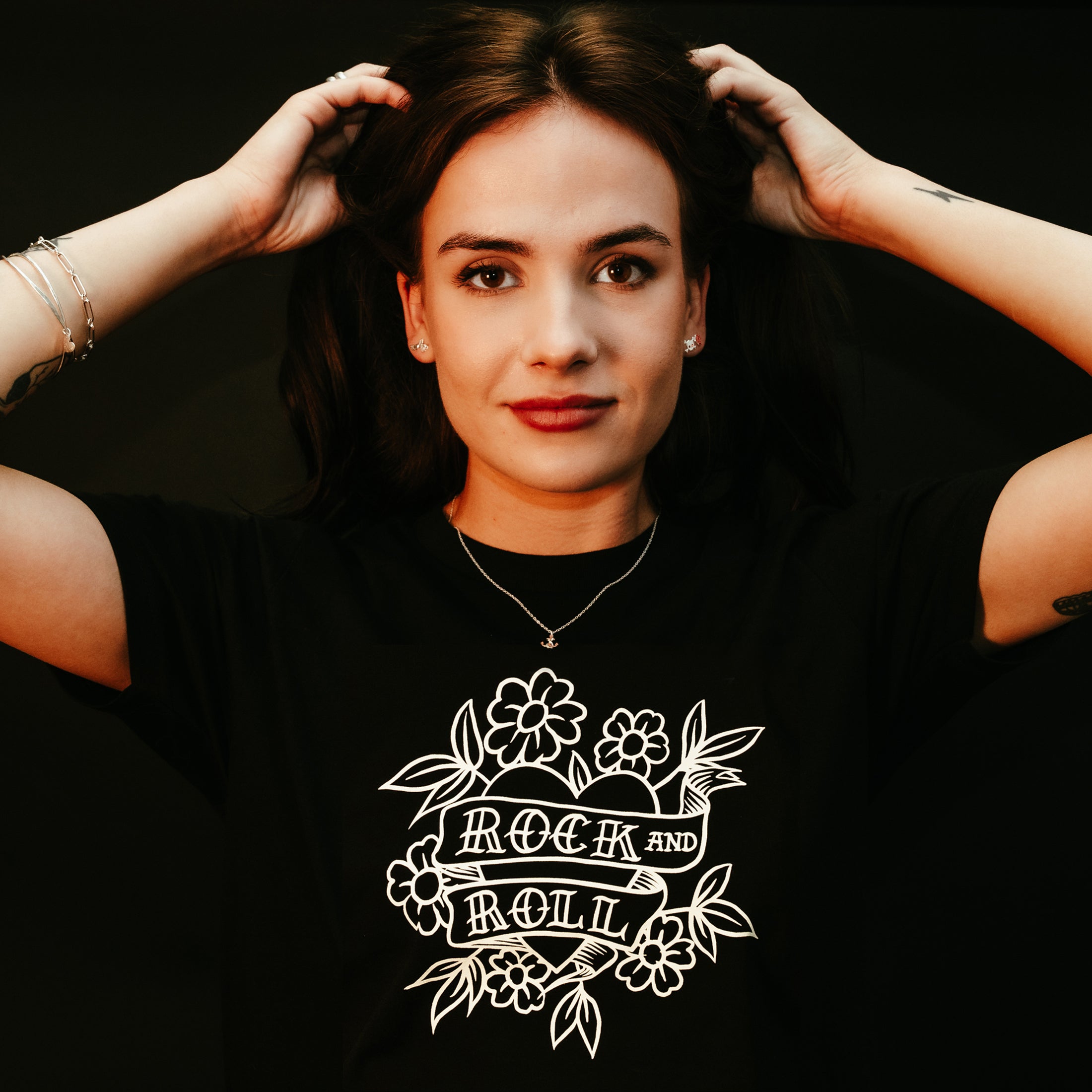db DEADBEAT Rock and Roll Motif Screen Print Eco-Friendly Unisex Black T-Shirt for Men, Women and Teens