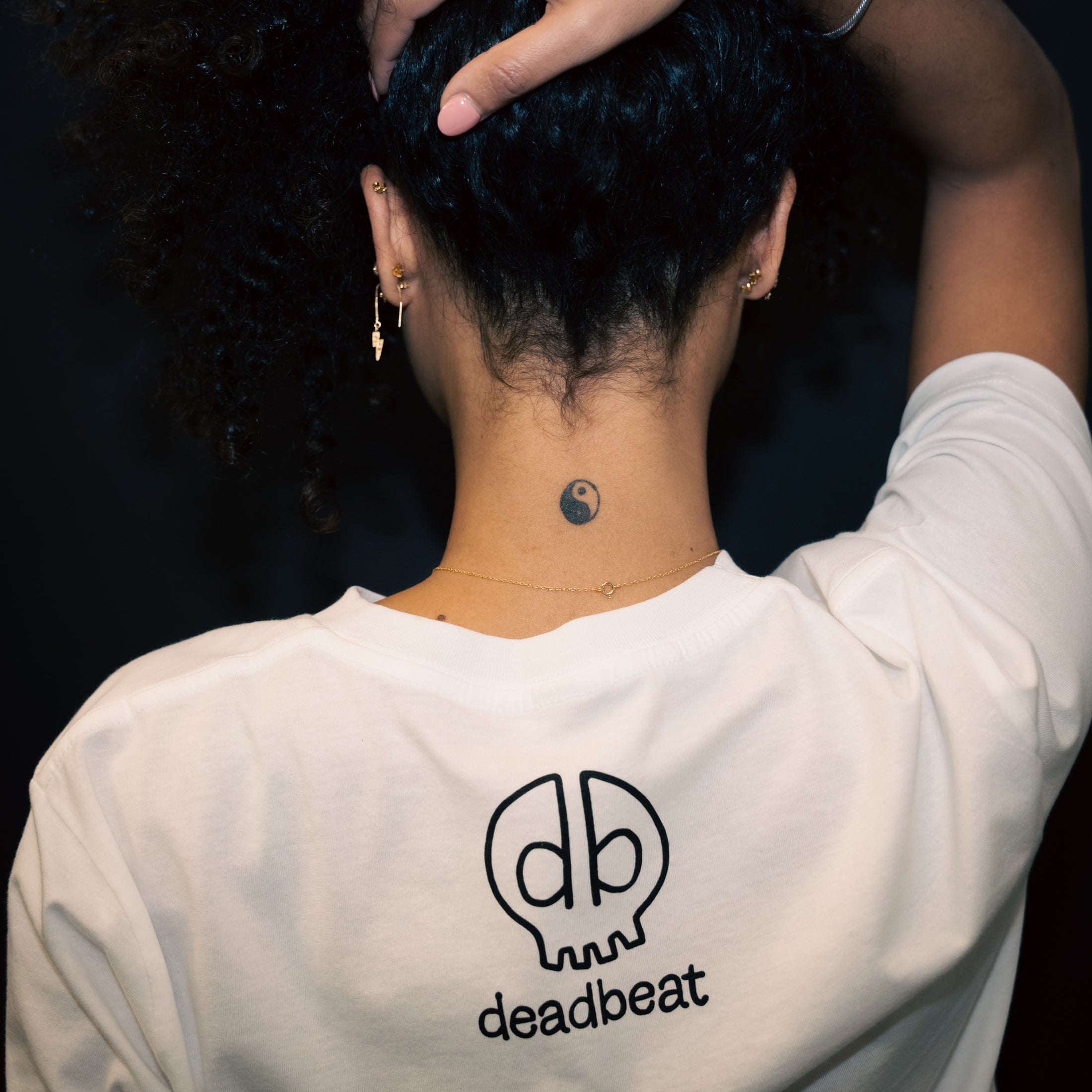 db DEADBEAT Death or Glory Skull Motif Screen Printed Eco-Friendly Unisex White T-Shirt for Men, Women and Teens