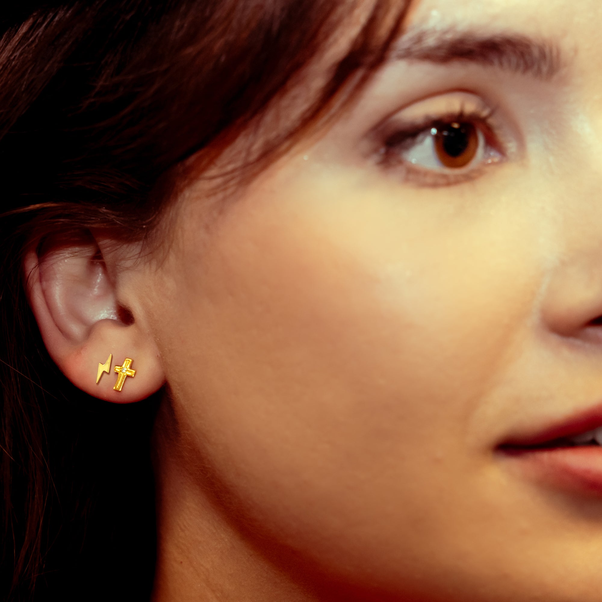 DEADBEAT Rock-Solid 925 Silver 24ct Gold Plated Lightning Bolt Ear Stud & CZ Cross Ear Stud Gift Pack